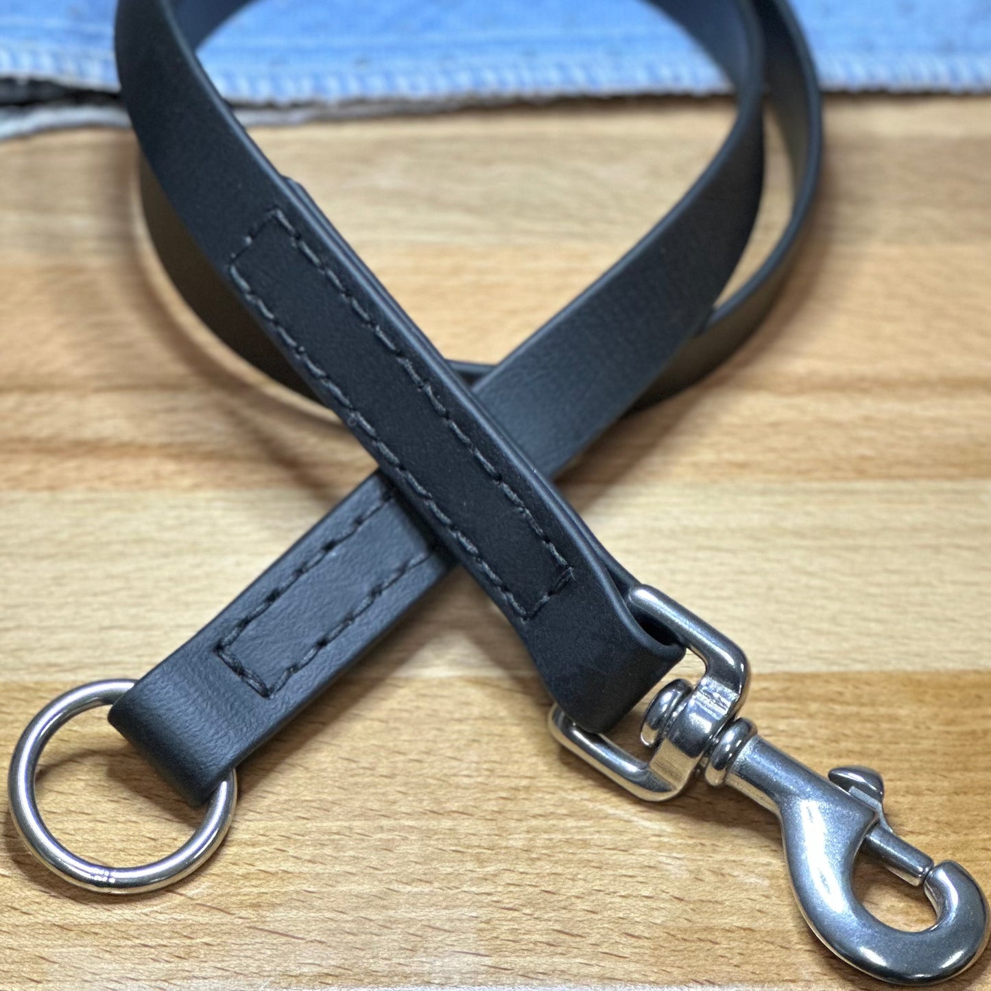 HandStitched Leashes
